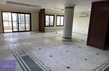 Office Space - Studio - 4 for rent in Cornish El Nile St. - Maadi - Hay El Maadi - Cairo