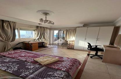 Apartment - 3 Bedrooms - 1 Bathroom for sale in Al Geish Road - Glim - Hay Sharq - Alexandria