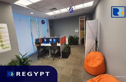 Office Space - Studio - 5 Bathrooms for rent in V90 - North Teseen St. - The 5th Settlement - New Cairo City - Cairo