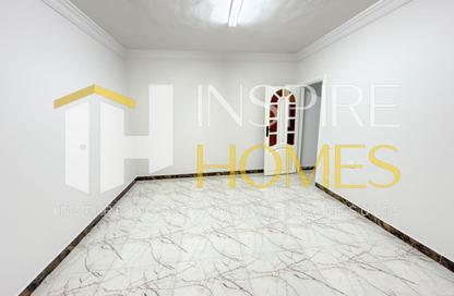 Apartment - 3 Bedrooms - 2 Bathrooms for sale in Shakir Al Khayat St. - Glim - Hay Sharq - Alexandria Apartment - 3 Bedrooms - 2 Bathrooms for sale in Shakir Al Khayat St. - Glim - Hay Sharq - Alexandria
