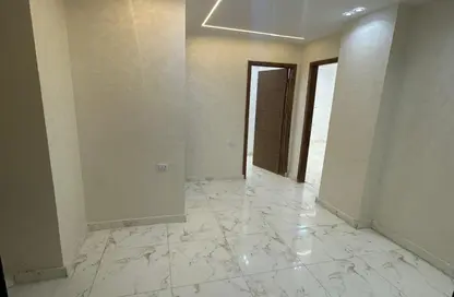 مساحات مكتبية - 3 غرف نوم - 1 حمام للبيع في البوابة الثانية - احمس - حدائق الاهرام - الجيزة