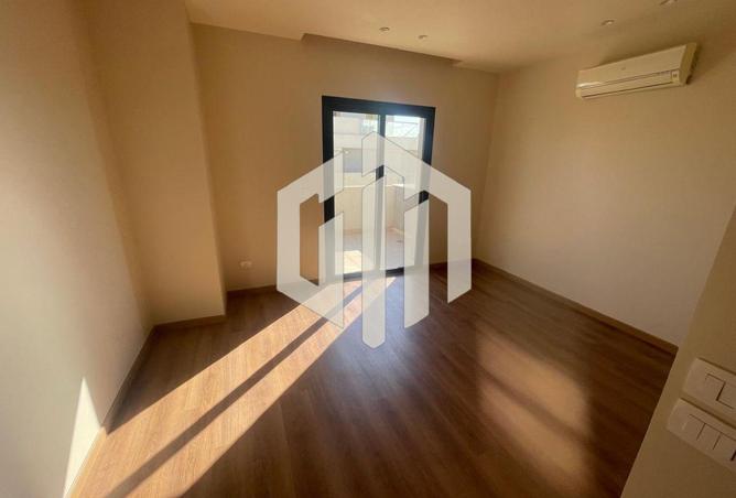 101783383 - Property Image 2