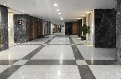 مساحات مكتبية - 3 غرف نوم - 1 حمام للبيع في سابا باشا - حي شرق - الاسكندرية