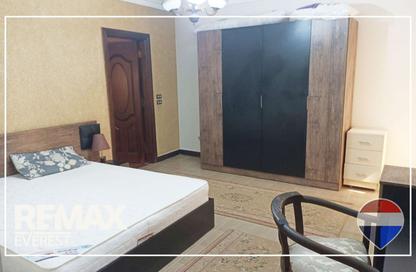 شقة - 2 غرف نوم - 2 حمامات للبيع في حدائق المهندسين - الحي الرابع - الشيخ زايد - الجيزة شقة - 2 غرف نوم - 2 حمامات للبيع في حدائق المهندسين - الحي الرابع - الشيخ زايد - الجيزة