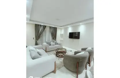 شقة - 3 غرف نوم - 3 حمامات للايجار في شارع حافظ رمضان - المنطقة السادسة - مدينة نصر - القاهرة