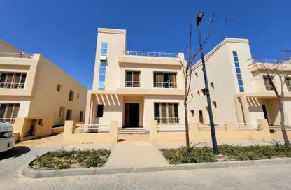 Villa - 5 Bedrooms - 6 Bathrooms for sale in Grand Heights - Northern Expansions - 6 October City - Giza
