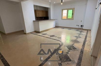 Apartment - 3 Bedrooms - 2 Bathrooms for rent in Doctor Yassin Abdel Ghaffar St. - Area C - Ganoob El Acadimia - New Cairo City - Cairo