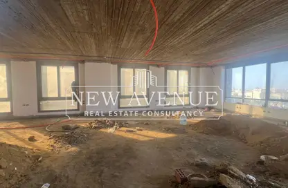 مساحات مكتبية - غرفة نوم - 1 حمام للبيع في ان  90  بيزنس كومبلكس - شارع التسعين الشمالي - التجمع الخامس - مدينة القاهرة الجديدة - القاهرة