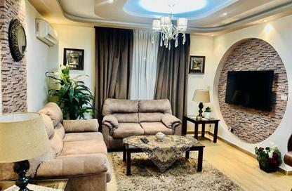 Apartment - 2 Bedrooms - 1 Bathroom for rent in El Rehab Extension - Al Rehab - New Cairo City - Cairo