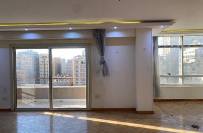 Apartment - 3 Bedrooms - 3 Bathrooms for rent in Shooting Club Street - Dokki - Giza