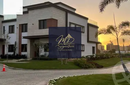 Townhouse - 4 Bedrooms - 5 Bathrooms for sale in Azzar - 5th Settlement Compounds - The 5th Settlement - New Cairo City - Cairo