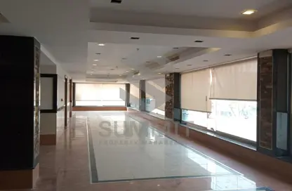 Shop - Studio - 2 Bathrooms for rent in Bank Center Street - South Teseen St. - The 5th Settlement - New Cairo City - Cairo