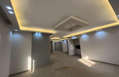 Apartment - 3 Bedrooms - 3 Bathrooms for rent in 1st Settlement Post office St. - The 1st Settlement - New Cairo City - Cairo