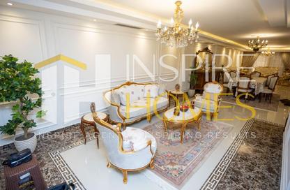 Apartment - 3 Bedrooms - 3 Bathrooms for sale in Al Farek Ismail Srhank St. - Laurent - Hay Sharq - Alexandria