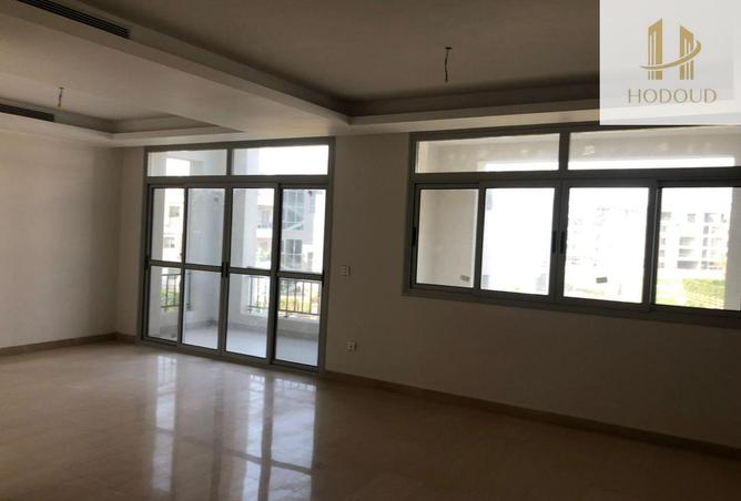 98010228 - Property Image 2