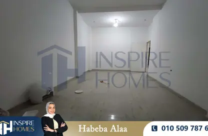 Apartment - 2 Bedrooms - 1 Bathroom for sale in Cleopatra - Hay Sharq - Alexandria