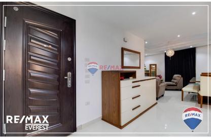 Apartment - 3 Bedrooms - 2 Bathrooms for rent in Green Residence 1 - 7th District - Sheikh Zayed City - Giza