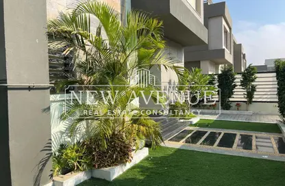 Villa - 5 Bedrooms - 5 Bathrooms for sale in Garden Residence - Hyde Park - New Cairo City - Cairo