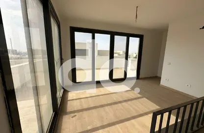 منزل مزدوج - 4 غرف نوم - 4 حمامات للبيع في كمبوند البروج - كمبوندات الشروق - مدينة الشروق - القاهرة