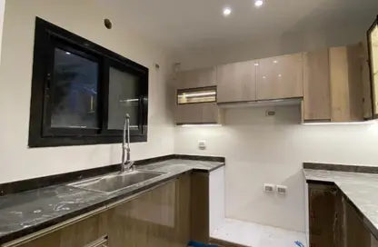 دوبلكس - 3 غرف نوم - 5 حمامات للايجار في أو ويست - كمبوندات 6 أكتوبر - مدينة 6 أكتوبر - الجيزة