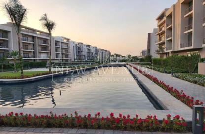 Apartment - 3 - 2 for sale in Moon Residences - Fifth Square - The 5th Settlement - New Cairo City - Cairo