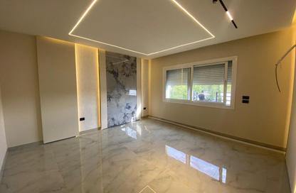 Apartment - 1 Bedroom - 2 Bathrooms for rent in Hyde Park - New Cairo City - Cairo
