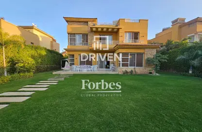 Villa - 6 Bedrooms - 6 Bathrooms for sale in Jeera - 13th District - Sheikh Zayed City - Giza