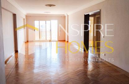 Apartment - 3 Bedrooms - 2 Bathrooms for rent in Al Sayeda Sakina Bint Al Hussein St. - Kafr Abdo - Roushdy - Hay Sharq - Alexandria