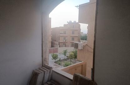 Apartment - 3 Bedrooms - 2 Bathrooms for sale in Al Gezira St. - South Investors Area - New Cairo City - Cairo