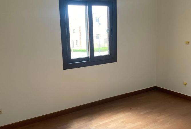 93825874 - Property Image 3