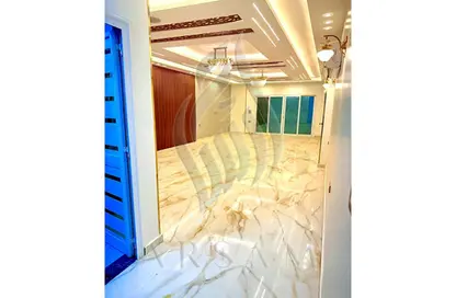 Apartment - 3 Bedrooms - 2 Bathrooms for rent in North Lotus - El Lotus - New Cairo City - Cairo