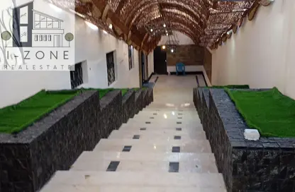 بناية كاملة - استوديو - 3 حمامات للايجار في الحي الرابع - التجمع الخامس - مدينة القاهرة الجديدة - القاهرة