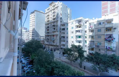 Apartment - 5 Bedrooms - 2 Bathrooms for sale in Abdel Salam Aref St. - Saraya - Sidi Beshr - Hay Awal El Montazah - Alexandria
