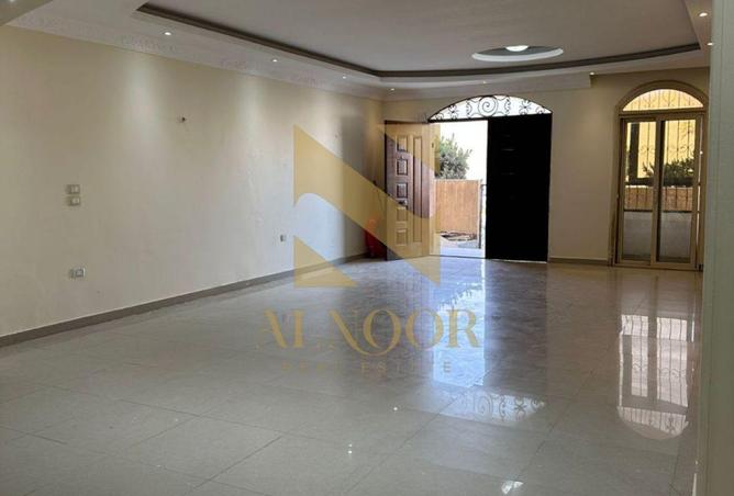 8634115 - Property Image 2