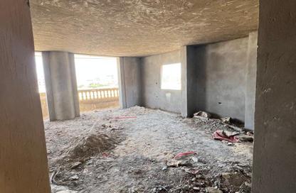 Apartment - 3 Bedrooms - 3 Bathrooms for sale in 4th Neighborhood - 4th Area - Shorouk City - Cairo