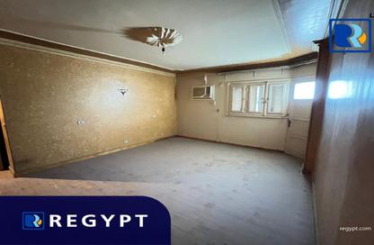 Apartment - 5 Bedrooms - 3 Bathrooms for sale in Sarayat Al Maadi - Hay El Maadi - Cairo
