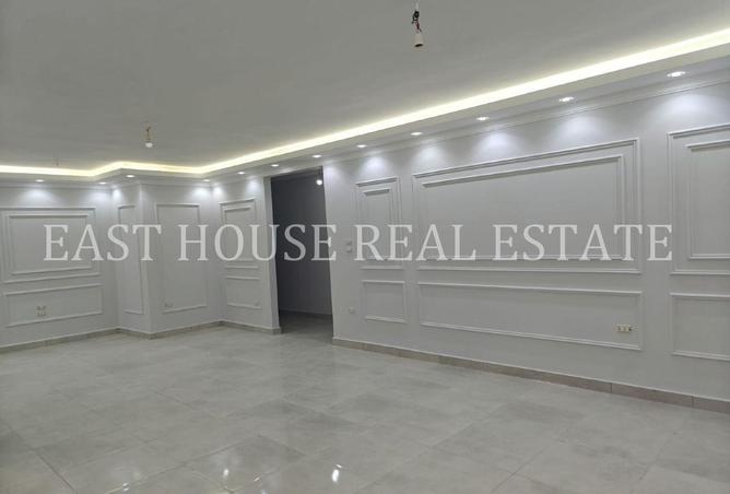 82613960 - Property Main Image