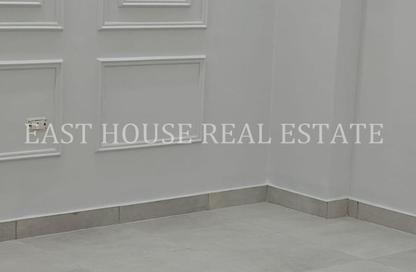 Apartment - 3 Bedrooms - 2 Bathrooms for rent in Ganoob El Acadimia - New Cairo City - Cairo