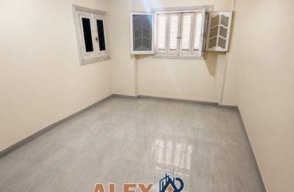 Apartment - 3 Bedrooms - 2 Bathrooms for rent in Moharam Bek St. - Moharam Bek - Hay Wasat - Alexandria Apartment - 3 Bedrooms - 2 Bathrooms for rent in Moharam Bek St. - Moharam Bek - Hay Wasat - Alexandria