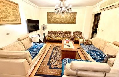 Apartment - 2 Bedrooms - 1 Bathroom for sale in Mohamed Dory Basha St. - Janaklees - Hay Sharq - Alexandria