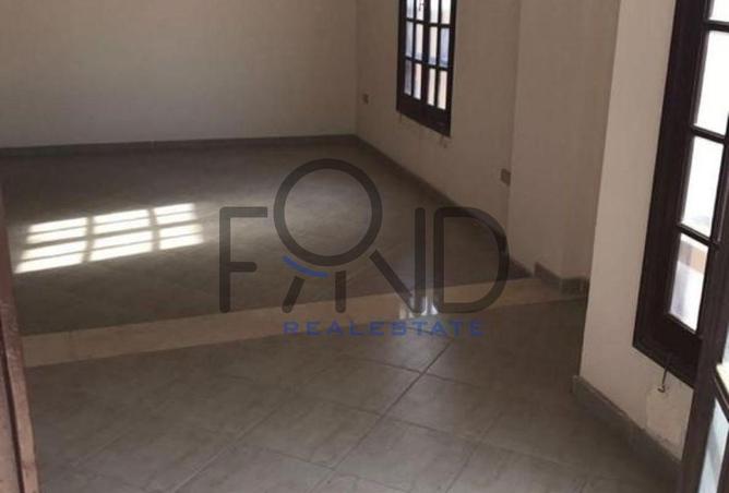 8721831 - Property Image 2