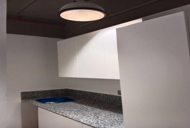 98834544 - Property Image 3