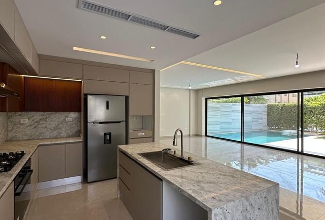 102351102 - Property Image 3
