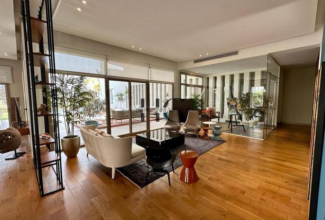 8553984 - Property Image 2