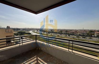Apartment - 3 Bedrooms - 3 Bathrooms for sale in Area B - Ganoob El Acadimia - New Cairo City - Cairo