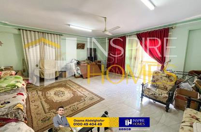 Apartment - 3 Bedrooms - 2 Bathrooms for sale in 3rd District - Sheikh Zayed City - Giza