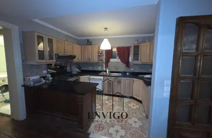 شقة - 3 غرف نوم - 2 حمامات للبيع في طريق النصر - المنطقة السادسة - مدينة نصر - القاهرة