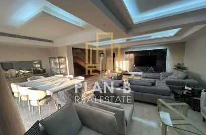 Penthouse - 3 Bedrooms - 3 Bathrooms for sale in Casa - Sheikh Zayed Compounds - Sheikh Zayed City - Giza