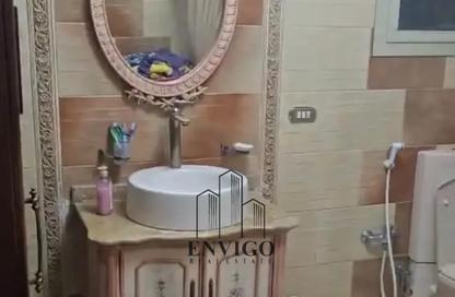 Apartment - 3 Bedrooms - 2 Bathrooms for sale in Ibn Al Nafis St. - 6th Zone - Nasr City - Cairo
