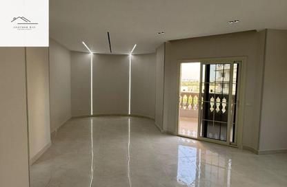 Apartment - 3 Bedrooms - 3 Bathrooms for rent in Mostashareen - North Investors Area - New Cairo City - Cairo